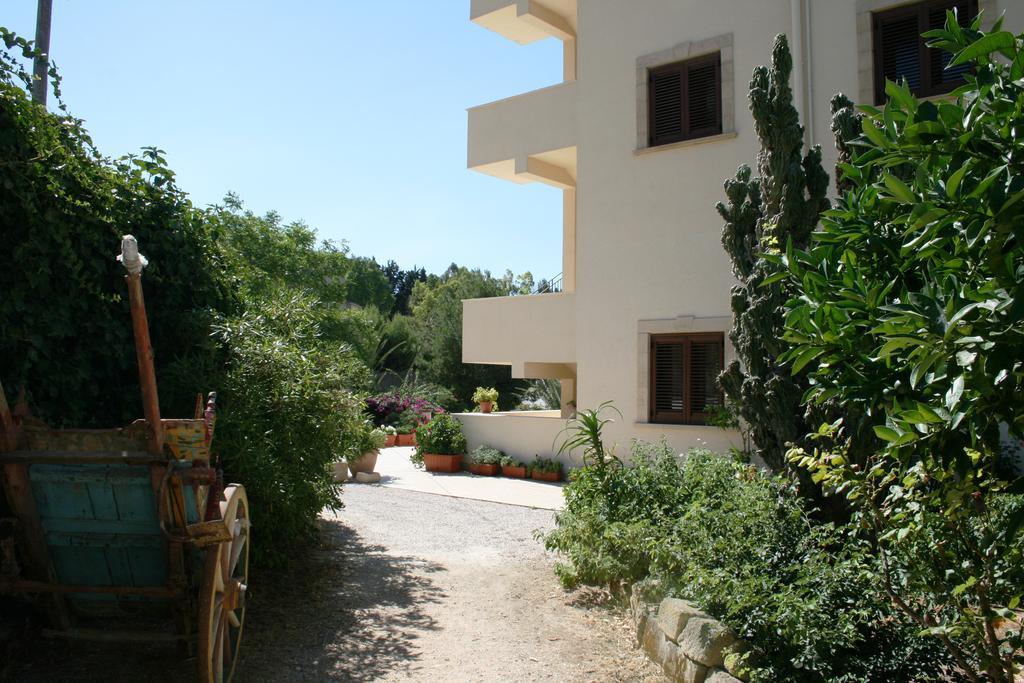 Hotel Villa Mokarta Salemi Bagian luar foto